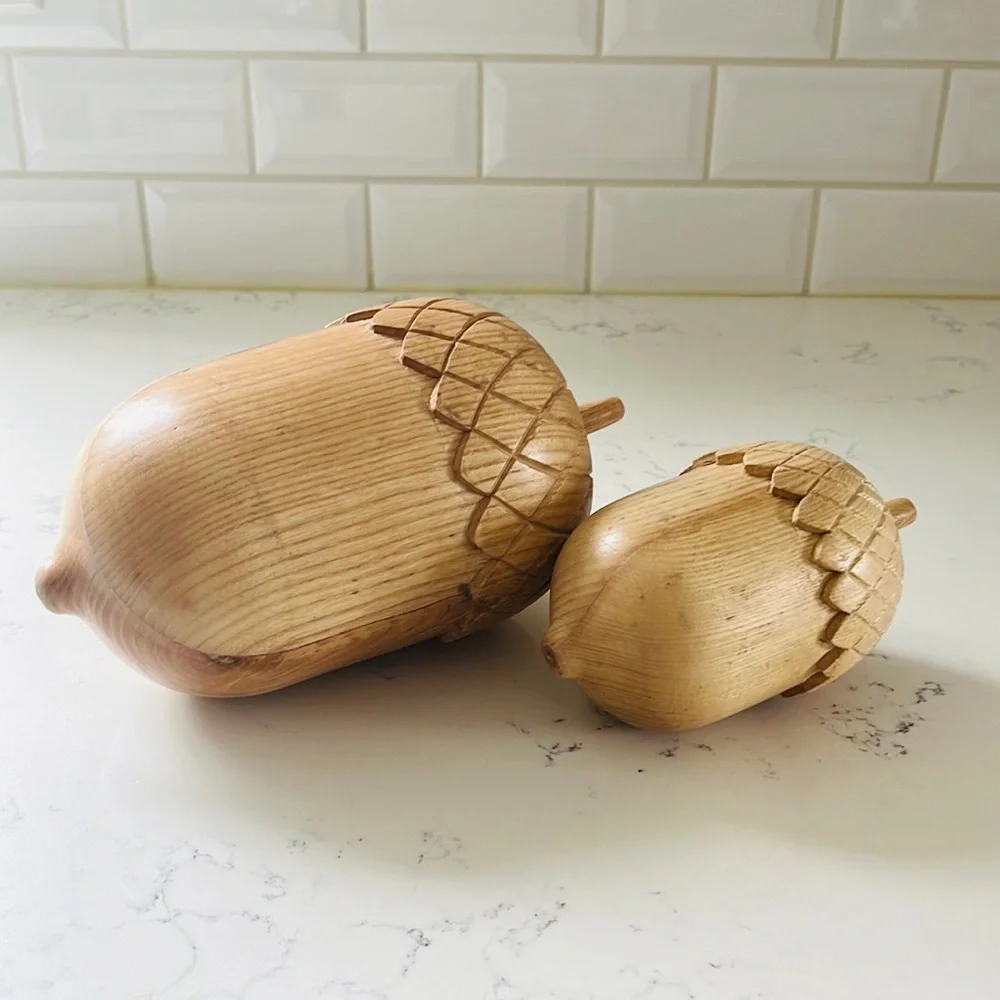 Crate&barrel Small Wood Acorn Sculpture - Picture 11 of 16